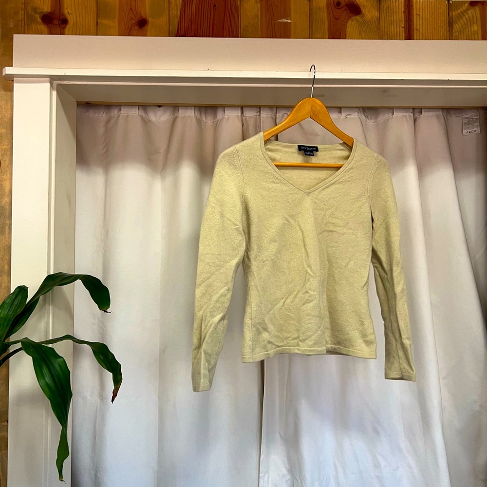 Pale green cashmere Ann Taylor sweater